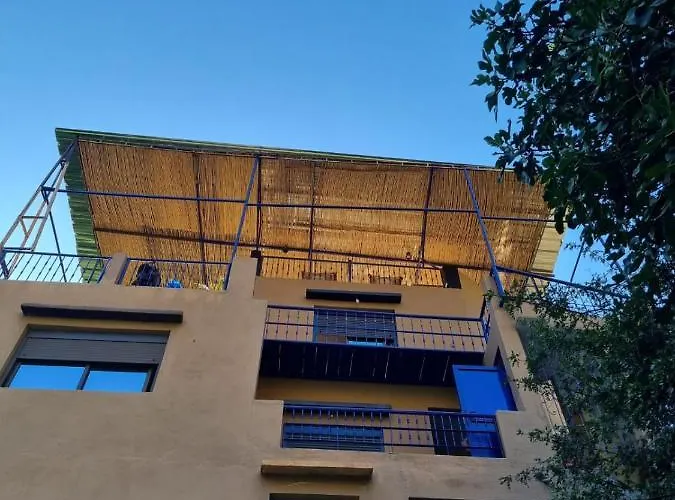 Auberge Gite De Jeunesse Les Cascades